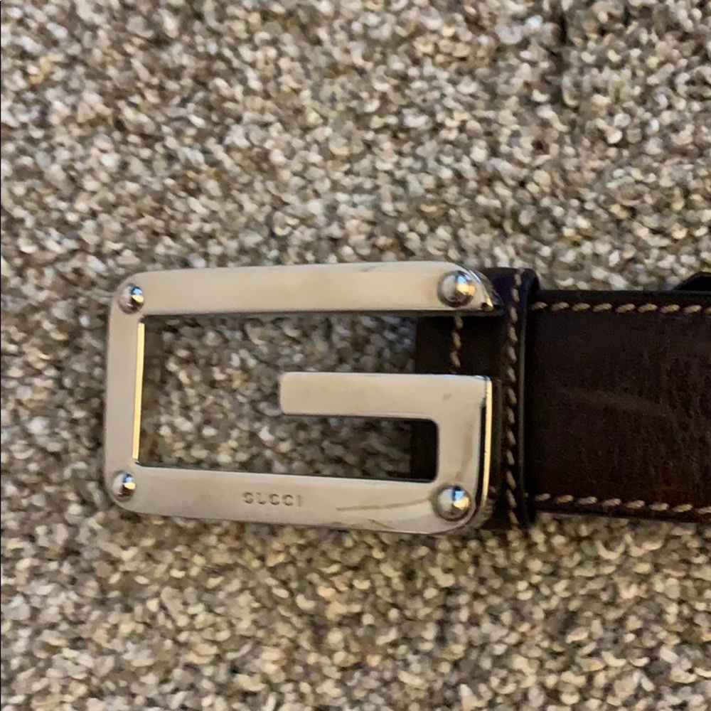 brown gucci belt.